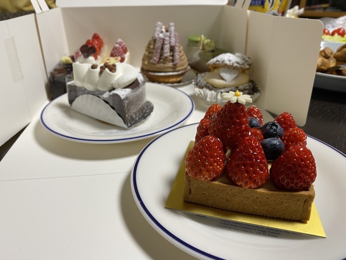 ドゥ・クール・ショコラ　桑名の美味しいケーキ屋さん！　桑名市_d0258976_14033203.jpg