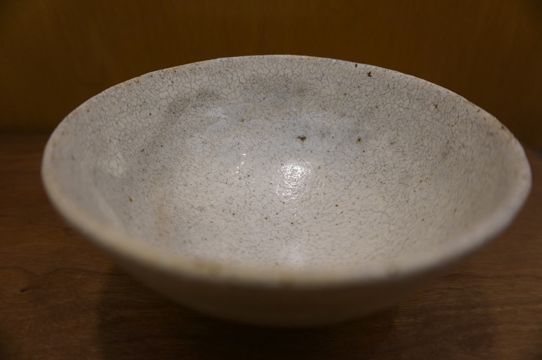 坪井俊憲さんの粉引きカップ、湯のみ、なます皿、飯茶碗_b0132442_18002209.jpeg