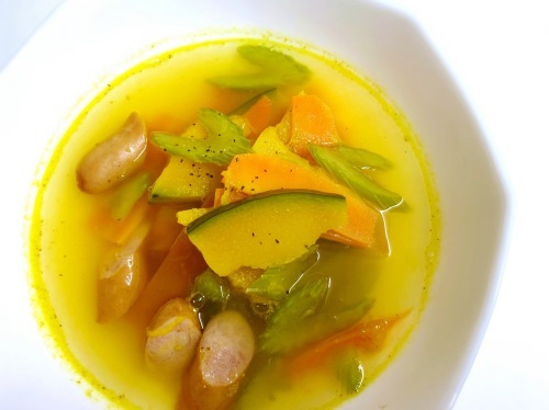 黄色のスープ_f0213807_19353618.jpeg