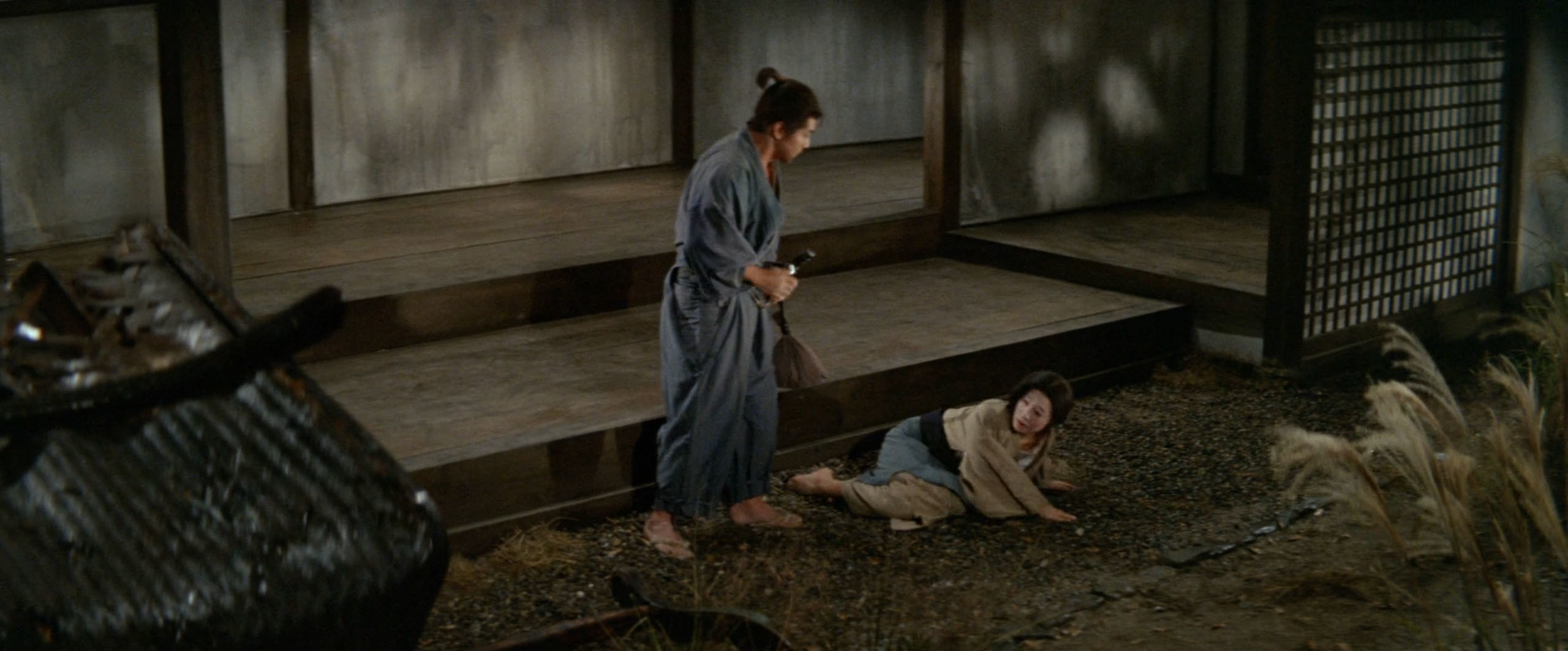 新珠三千代（Michiyo Aratama）「怪談《黒髪》」（1965）・・・其の壱_e0042361_17220828.jpg