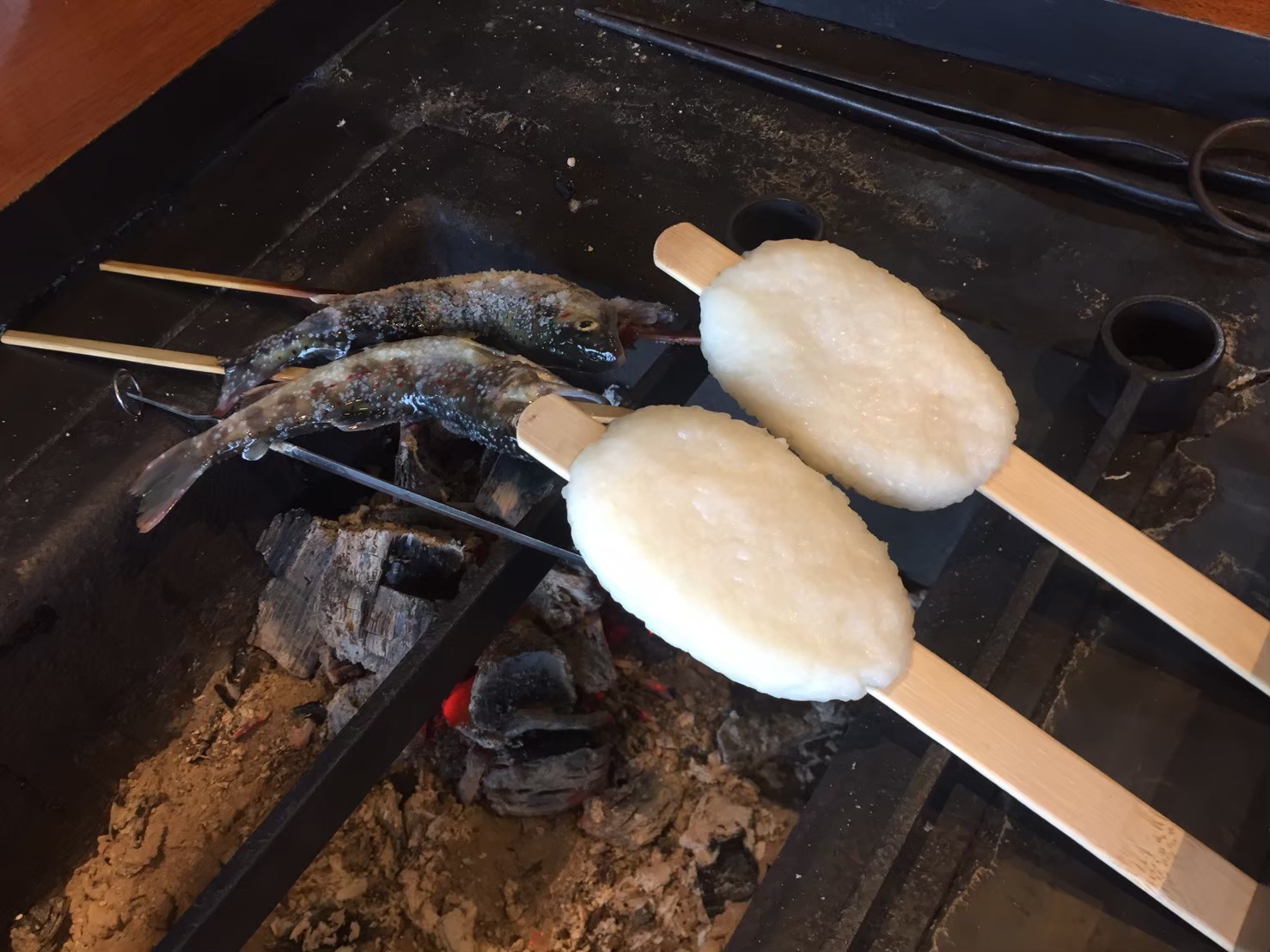 囲炉裏焼き あなみ_e0115904_13591060.jpg