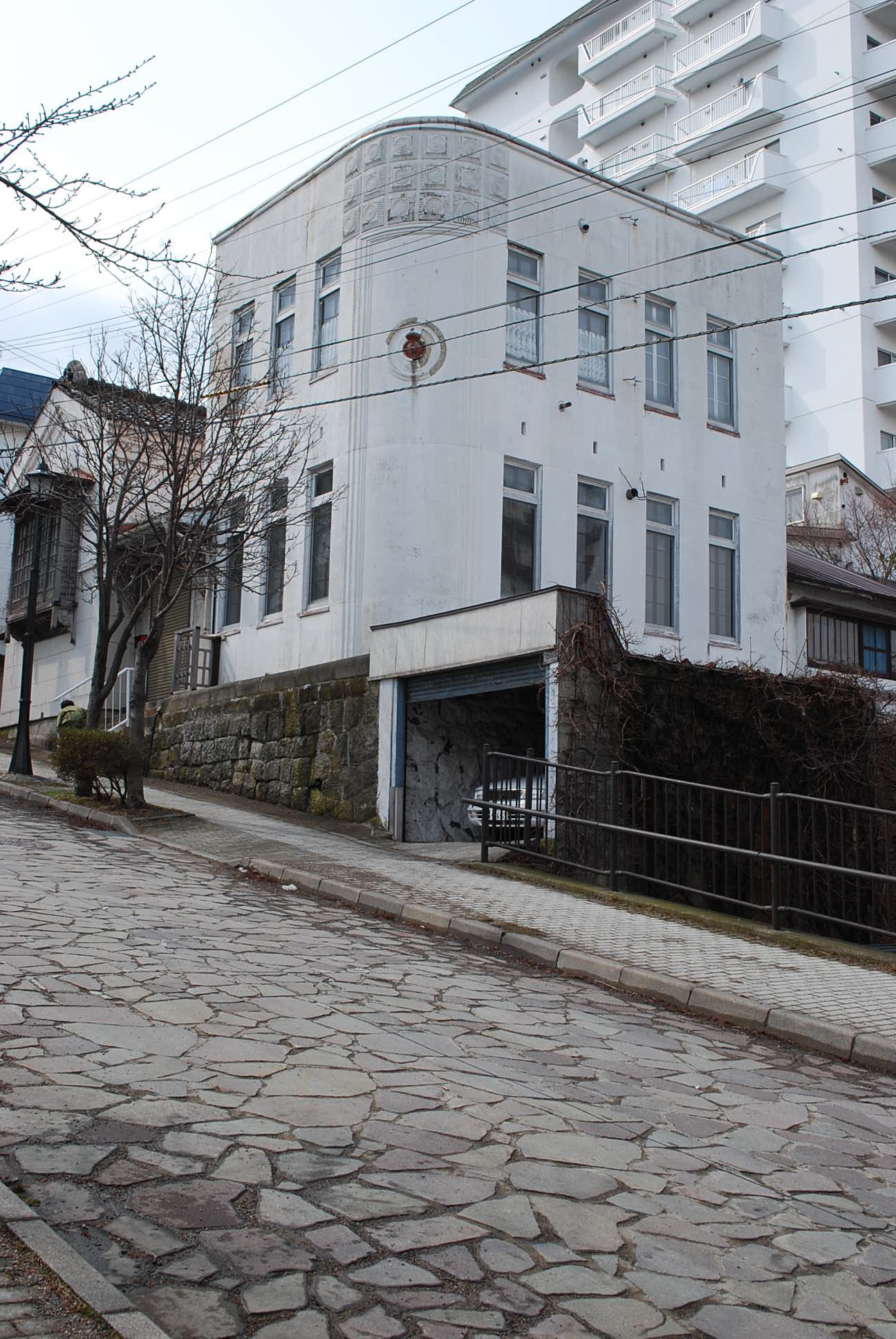 旧仁壽生命函館支店(建築家・関根要太郎作品?再見2021)_f0142606_09594951.jpg