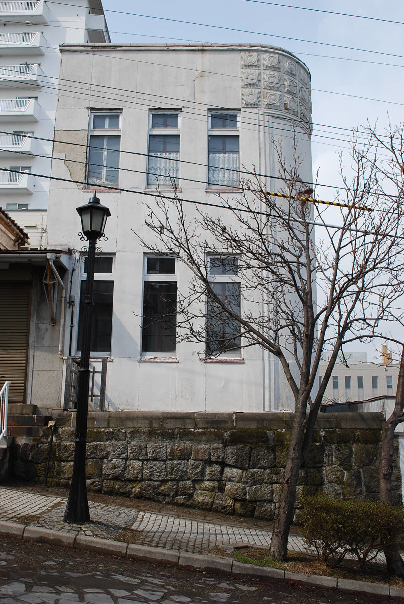 旧仁壽生命函館支店(建築家・関根要太郎作品?再見2021)_f0142606_10043390.jpg