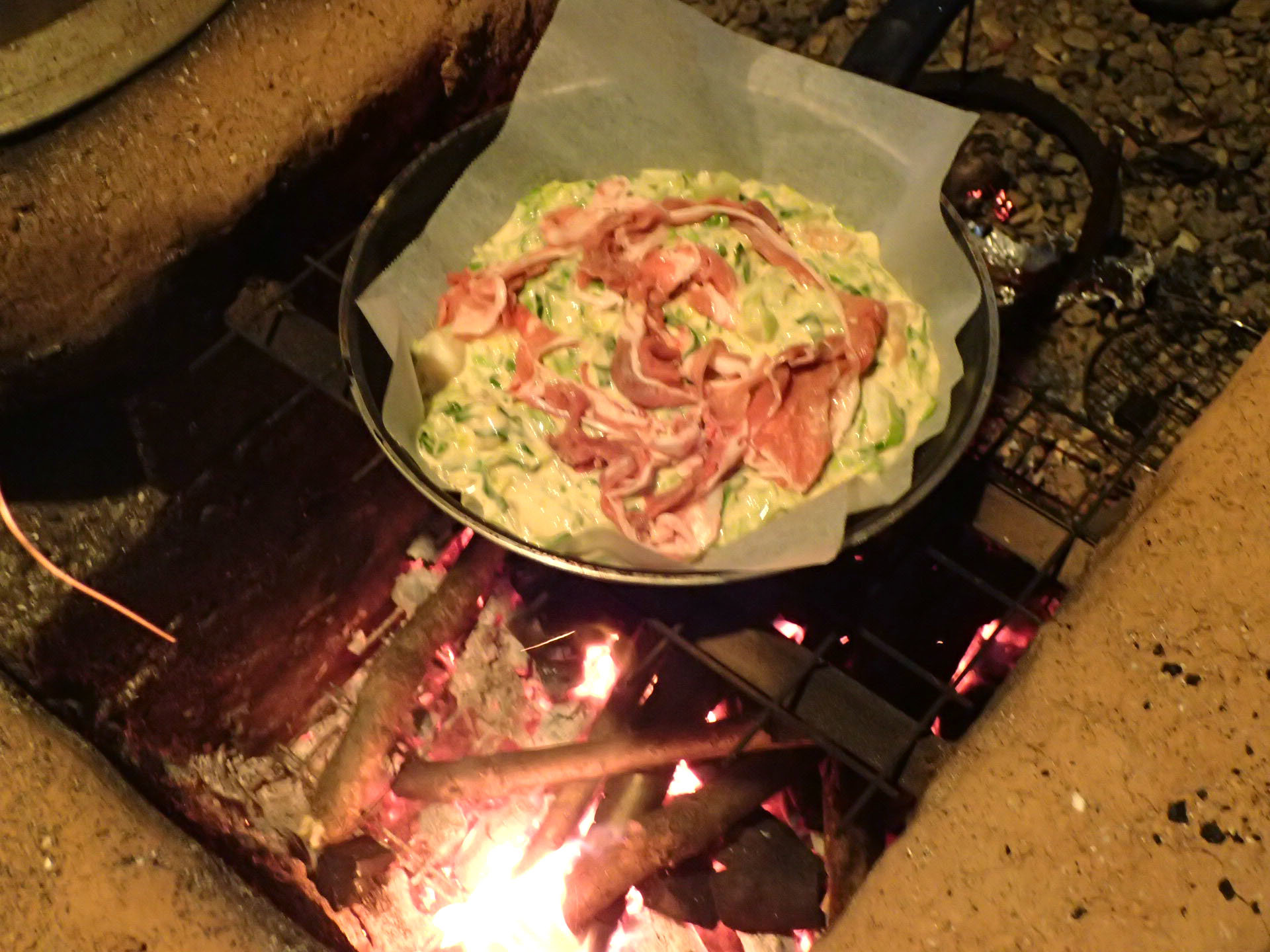 穴・階段作業とゲリラ新年会_e0156224_17251004.jpg