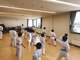 日曜空手　屯田教室　新琴似・新川教室　初稽古で新しい仲間！_c0118332_13291193.jpg
