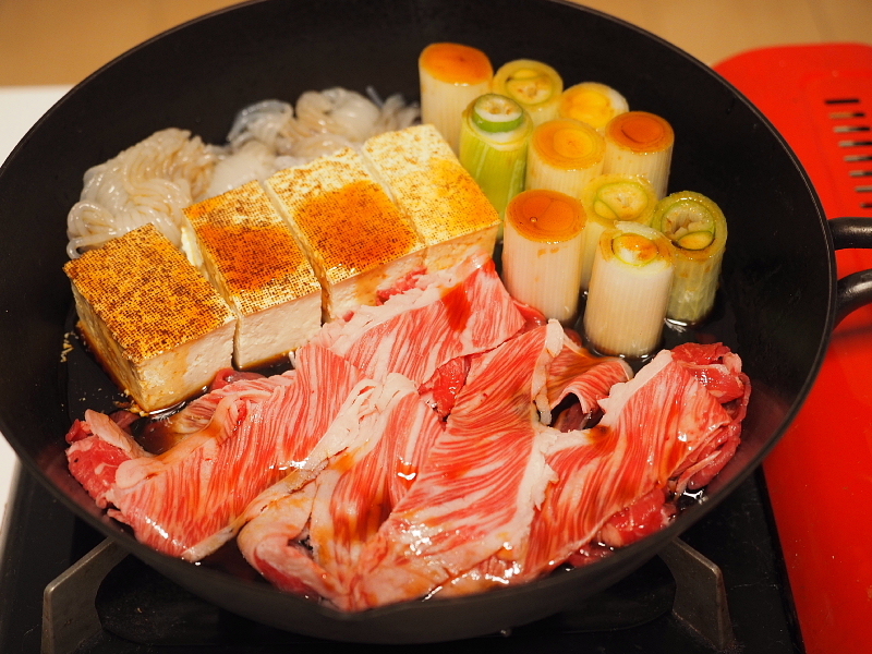30年ありがとう キャンプで家庭で大活躍してくれたガスコンロ最後の晩餐 スキレットですき焼き Samのlifeキャンプブログ Doors In Out 30年ありがとう キャンプで家庭で大活躍してくれたガスコンロ最後の晩餐 スキレットですき焼き Samのlifeキャンプブログ Doors In Out