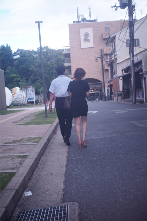 2212 当時はまだ(2020年6月10日バルター25mmF2.3に奈良町チラッと微笑み)みんな安らかだった_b0226423_21221927.jpg