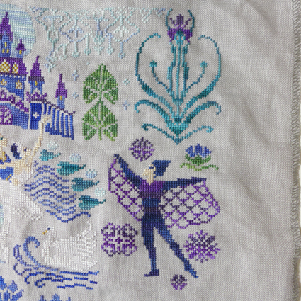 Owl Forest Embroidery Swan Lake 黒のジークフリート_b0180156_06131273.jpg