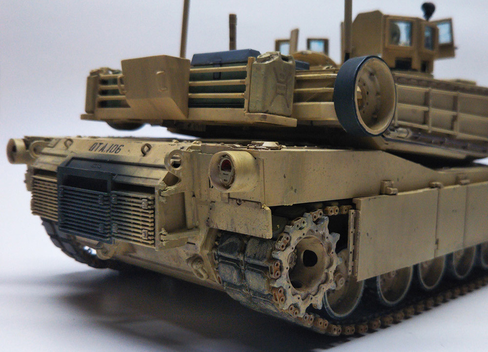 M1A1/A2 Abrams 戦車キット フルインテリア M1A1/A2 エイブラムス w/フルインテリア 2 in 1 (プラモデル