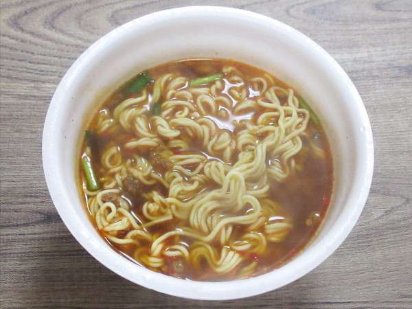 【寿がきや】名古屋の味 台湾ラーメン(カップ)_c0152767_14183605.jpg