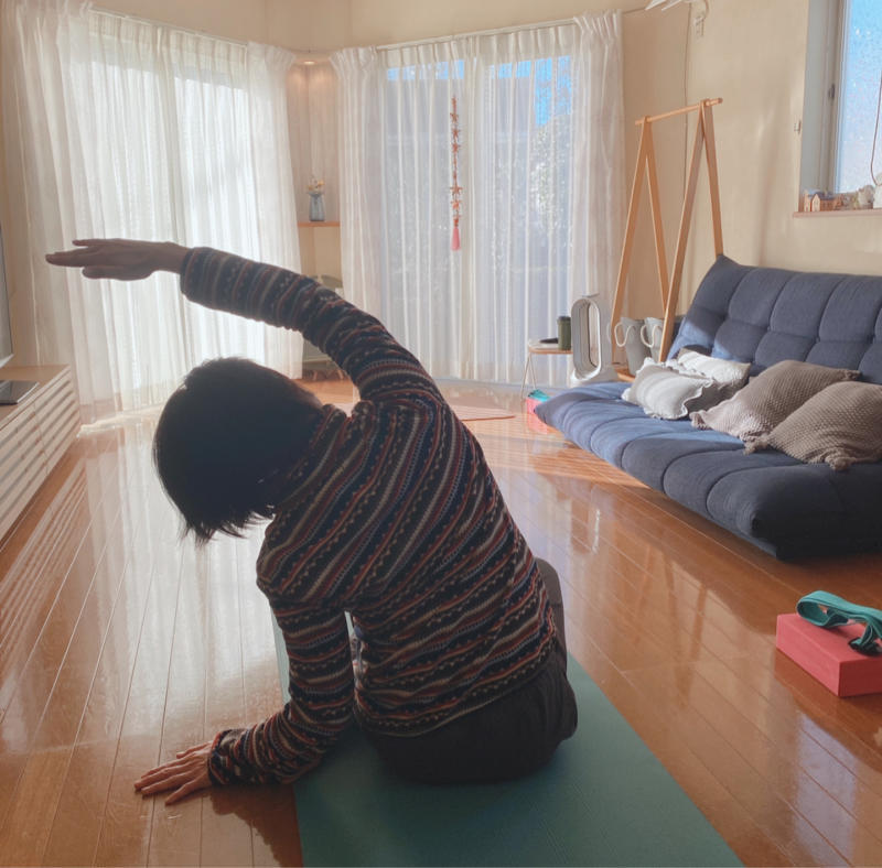 三重県鈴鹿市 少人数制よヨガemiyogaエミヨガ プライベートヨガレッスン🏠_b0383560_10184198.jpg