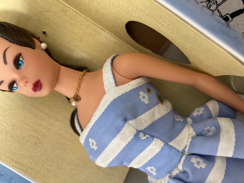 バービー　復刻版　ピクニックセットのカスタムドール　サバーバンショッパーの服 バービー 復刻版 ピクニックセットのカスタムドール サバーバン