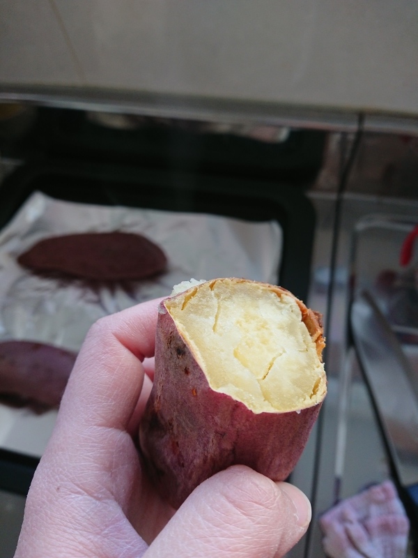 焼き芋_a0361310_16445402.jpg