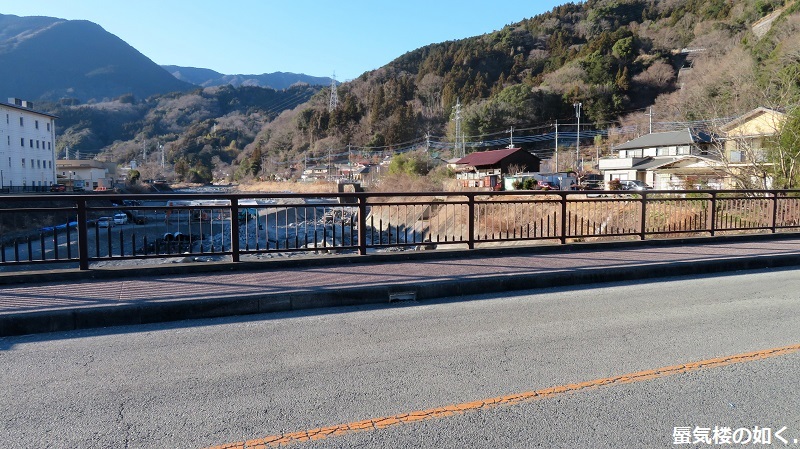 「ゆるキャン△S2」舞台探訪02 身延町で、なでしこ・恵那・千明・あおい・りんのバイト先(第1話2/3)_e0304702_17015479.jpg