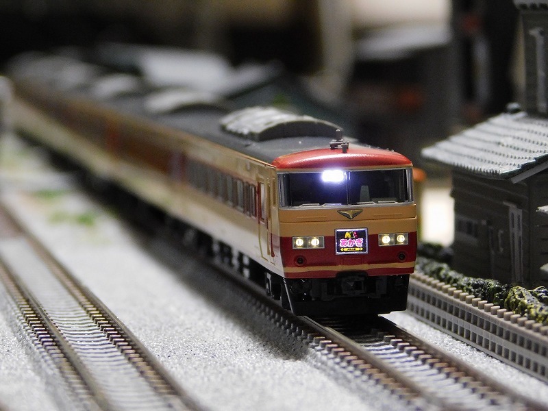 在籍車両】 JR ― TOMIX 185系200番台 国鉄特急色 7両セット : げ