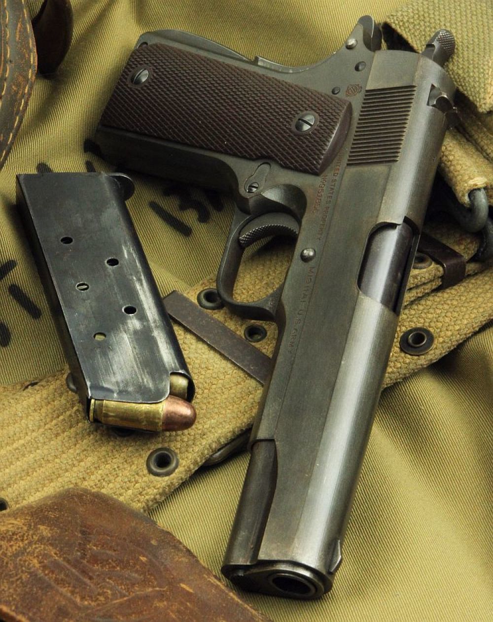 WWⅡをイメージして・・・M1911A1_e0162444_18293356.jpg