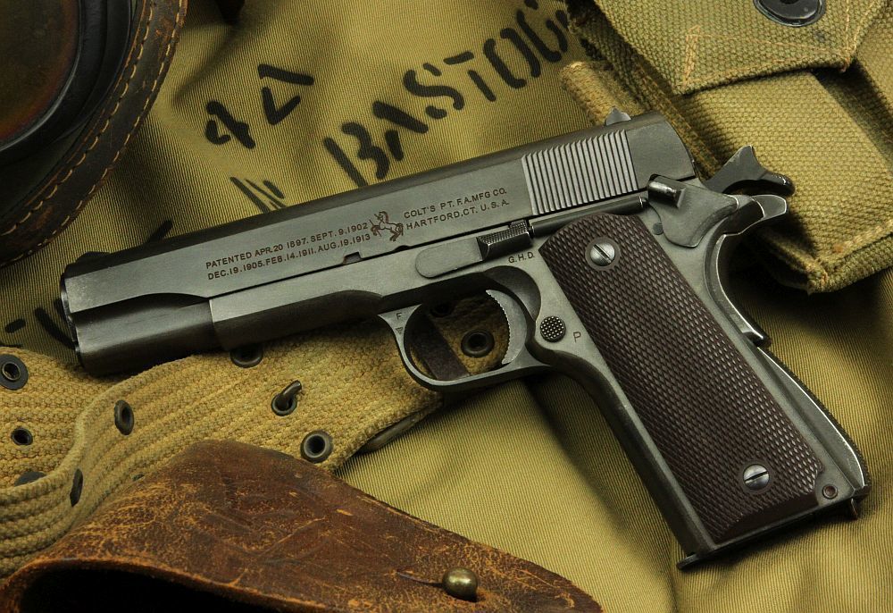 WWⅡをイメージして・・・M1911A1_e0162444_18293734.jpg