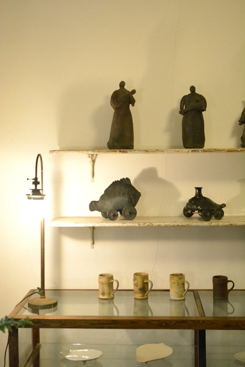 「森岡成好・由利子展 ラブ&ピース」始まりました_d0087761_18093683.jpg
