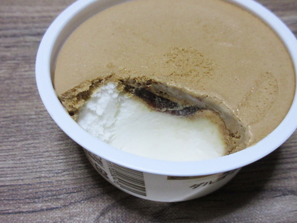 ダルゴナコーヒーアイス(カップ)@赤城乳業_c0152767_16081896.jpg