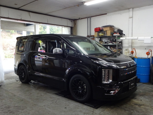 新車のデリカd5に Workホイール 車高調装着 Macchinaの公式ブログ