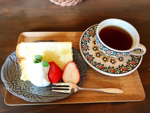 ギャラリーカフェ ドゥードゥル_e0292546_10483057.jpg