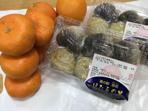 みかん、お団子、お菓子🍊_f0206213_20285420.jpeg