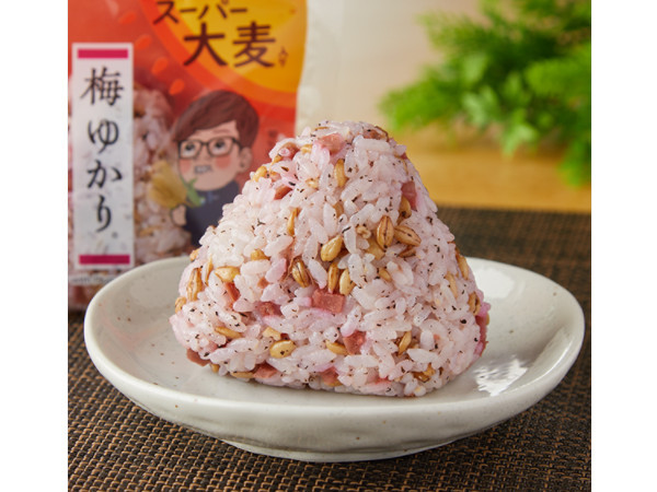 ファミマ×スーパー大麦×HIKAKINコラボ!おむすび3種類が新発売!_c0152767_19485173.jpg