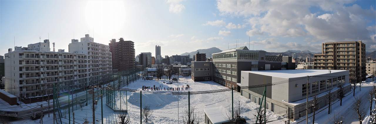 01/25  　　   COVIC-19感染爆発拡大取り合えず静まるも「やもえず自宅療養者」の死亡数増える_c0183777_11201493.jpg