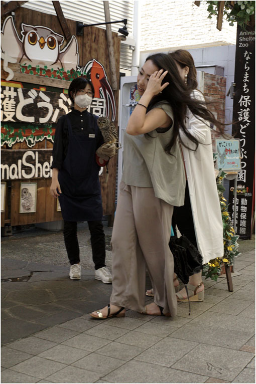 879.02 出ていけ(2020年6月15日エルマー35mmF3.5の大阪梅田は地味だけど、余裕)2 ジェイ・シルベリア校長_c0168172_22060782.jpg