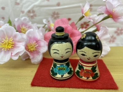 津軽系伝統こけし人形　阿保六知秀作　新品　箱付き ボーダージャパン（JAPAN）こけし 約3寸 約9cm 阿保六知秀 工人