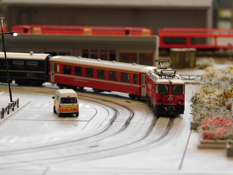 KATO Ge4/4-II 箱根登山電車+EWI客車 レーティッシュ鉄道 Amazon | KATO Nゲージ Ge4/4-II 箱根登山電車 +EWI客車 3両