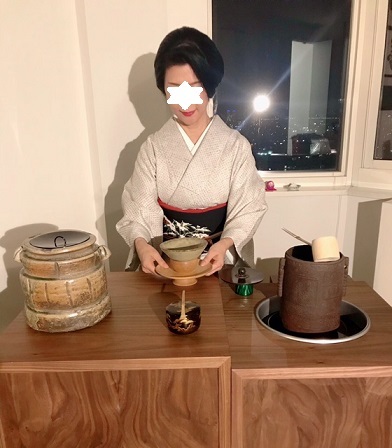 NYのお客様・雪持ち南天の染め帯・お父様の追悼のお茶。_f0181251_19132136.jpeg