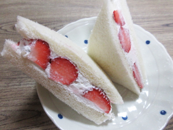 自作 濃姫を使ってフルーツサンドを作ってみたよ 岐阜うまうま日記 旧 池袋うまうま日記 自作 濃姫を使ってフルーツサンドを作ってみたよ 岐阜うまうま日記 旧 池袋うまうま日記