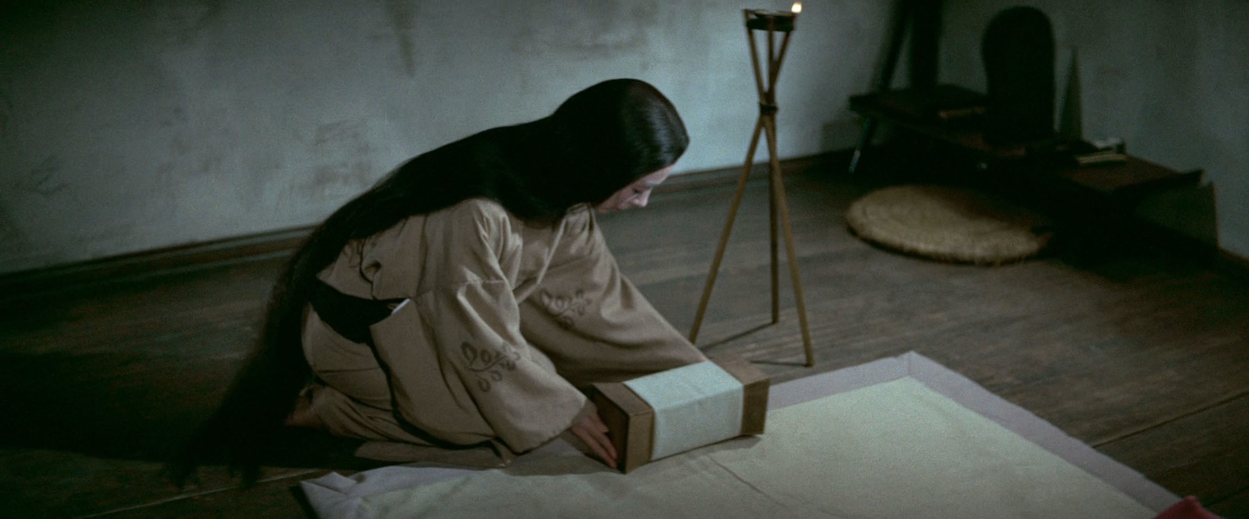 新珠三千代（Michiyo Aratama）「怪談《黒髪》」（1965）・・・其の四_e0042361_17070253.jpg