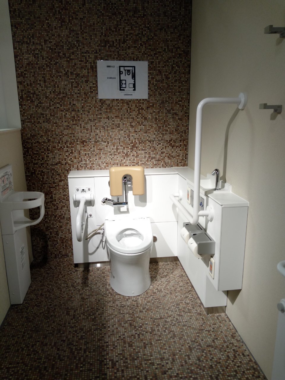 トイレを考える_a0355629_09005030.jpg