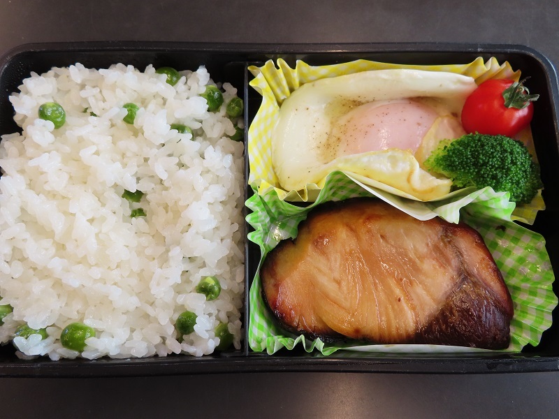 弁当とフラットシックスエンジン_f0076731_20350389.jpg
