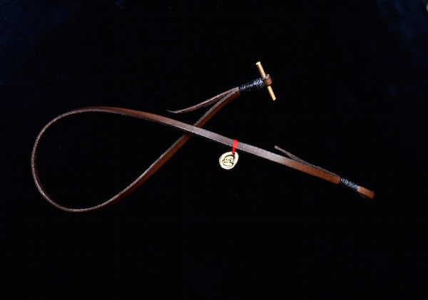 leather bangle_b0172633_20382068.jpg
