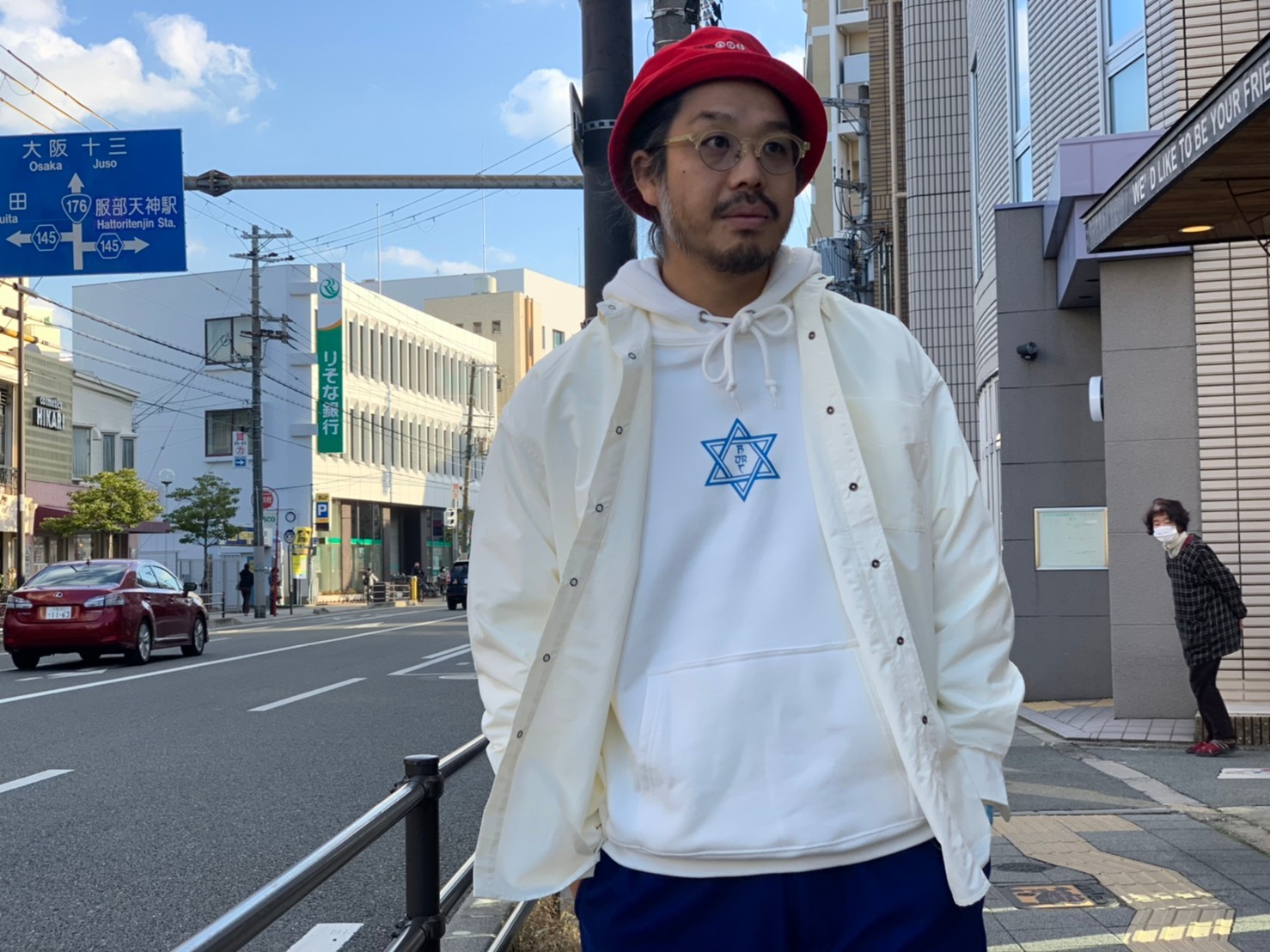 明日は祝日!!!!!_c0167336_20181840.jpg