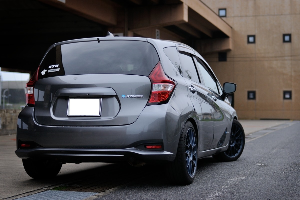 日産　ノート e-power e12ノーマルサスペンションキット 低走行外し 日産 ノート e-POWER・E12 スプリング＆ショックセットの口コミ