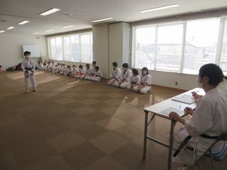 日曜空手　屯田教室　新琴似・新川教室　冬期昇級審査会最終日！_c0118332_14054754.jpg