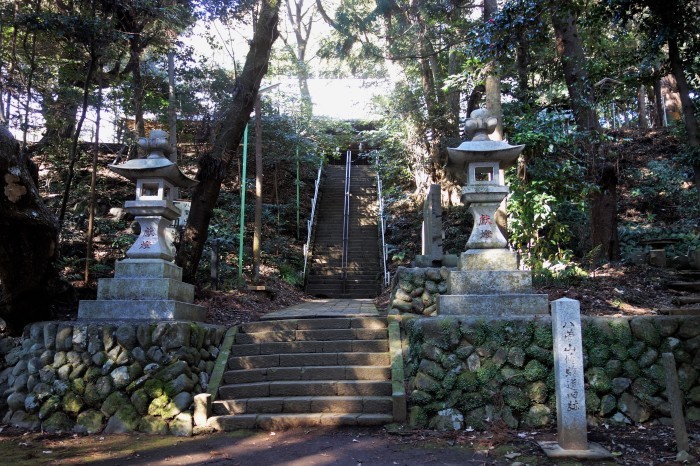 ■お散歩【地元愛川・八菅神社迄家から歩きで行って来ました。】_b0033423_21360212.jpg