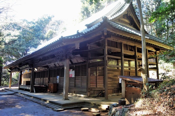 ■お散歩【地元愛川・八菅神社迄家から歩きで行って来ました。】_b0033423_21395611.jpg