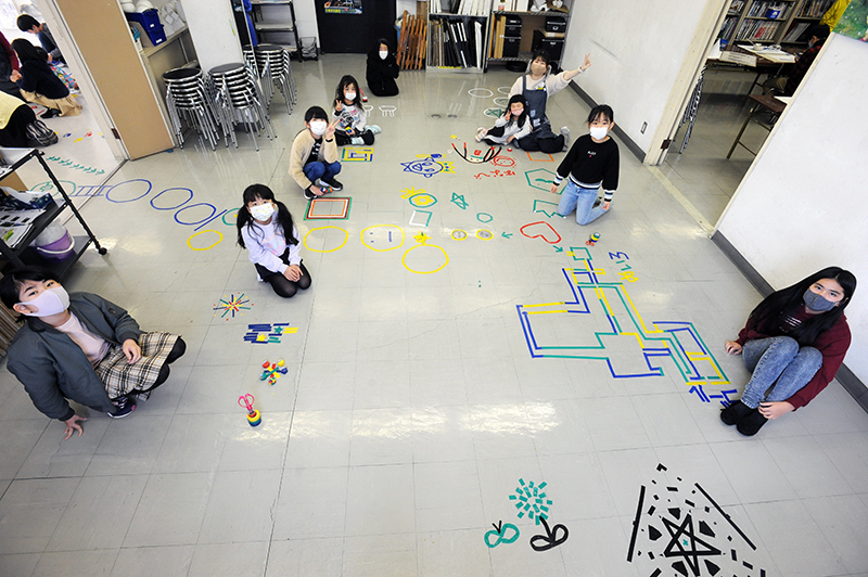児童画クラス「テープアート」ご紹介_b0212226_21243482.jpg