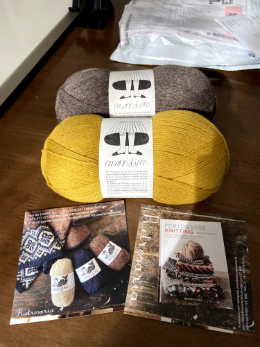 ポルトガルから毛糸が届きました。_e0031249_12324618.png