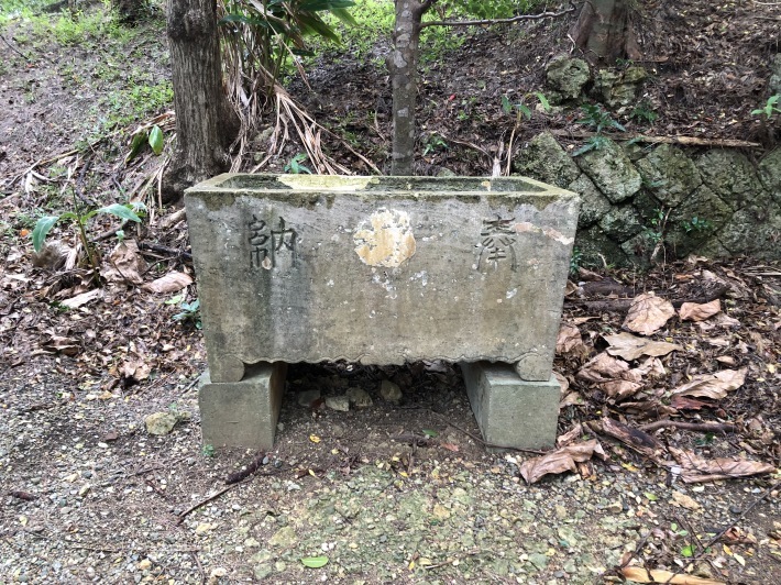 世持神社にお参り_e0041669_00172746.jpg