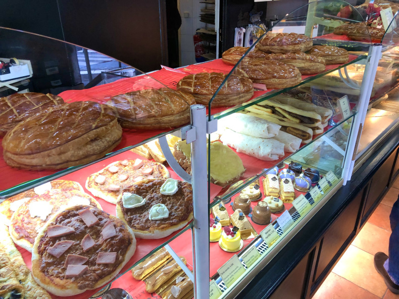 エシレバターを使ったクロワッサンの店 ブラン・ブーランジェのガレットデロワ_a0231632_04144389.jpeg
