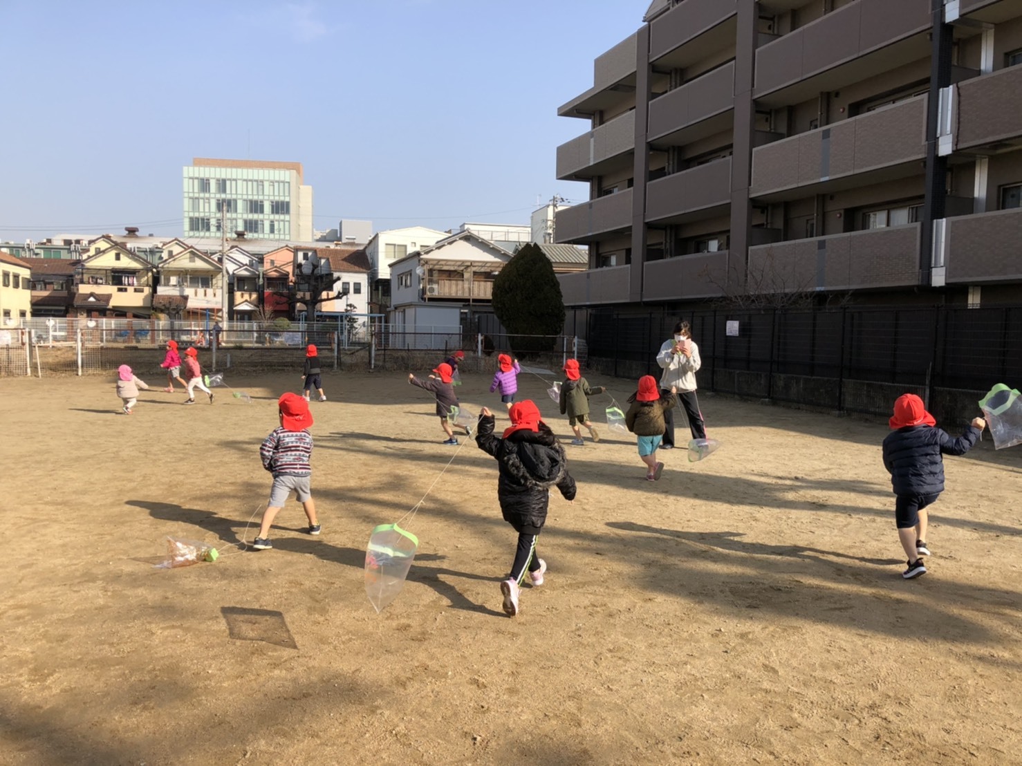 たこたこあがれ 杉の子保育園 すぎのこほいくえん たこたこあがれ 杉の子保育園 すぎのこほいくえん