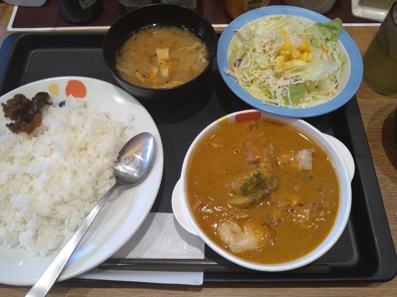 2/3 松屋 マッサマンカレー生野菜サラダセット￥830_b0042308_18452583.jpg