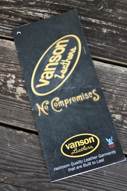 Vanson SINGLE LEATHER RAIDERS ★_d0152280_22294860.jpg
