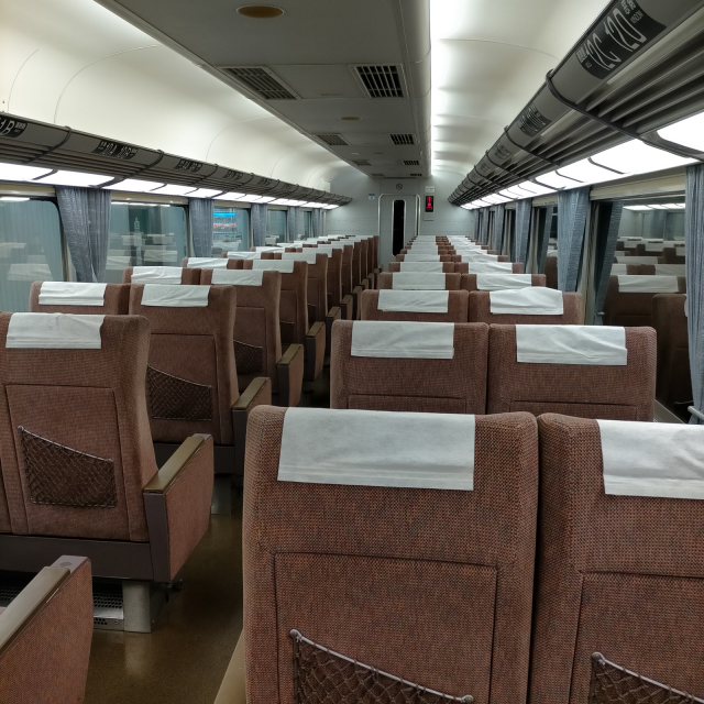 もうじきお別れ、近鉄特急12200系スナックカー_a0334793_23314701.jpg